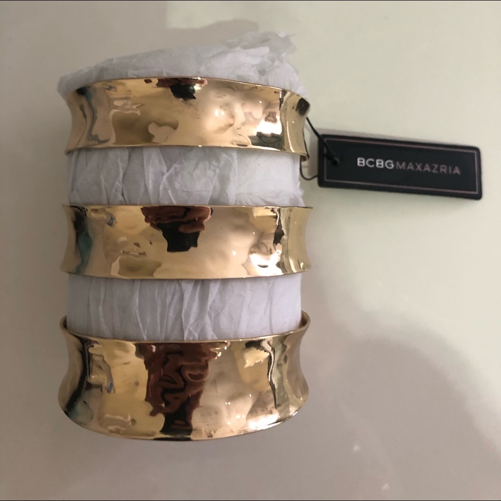 Gold bracelet